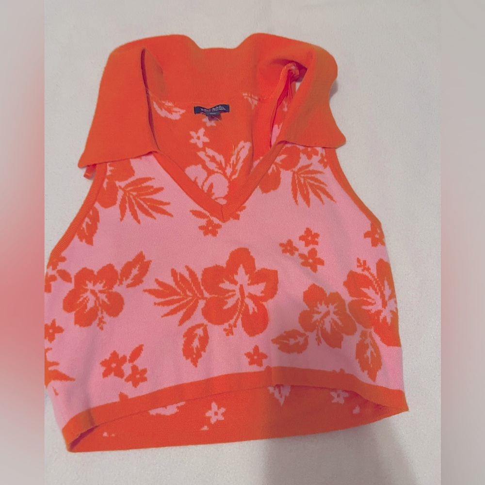 Collared Hawaiian knitted tank top